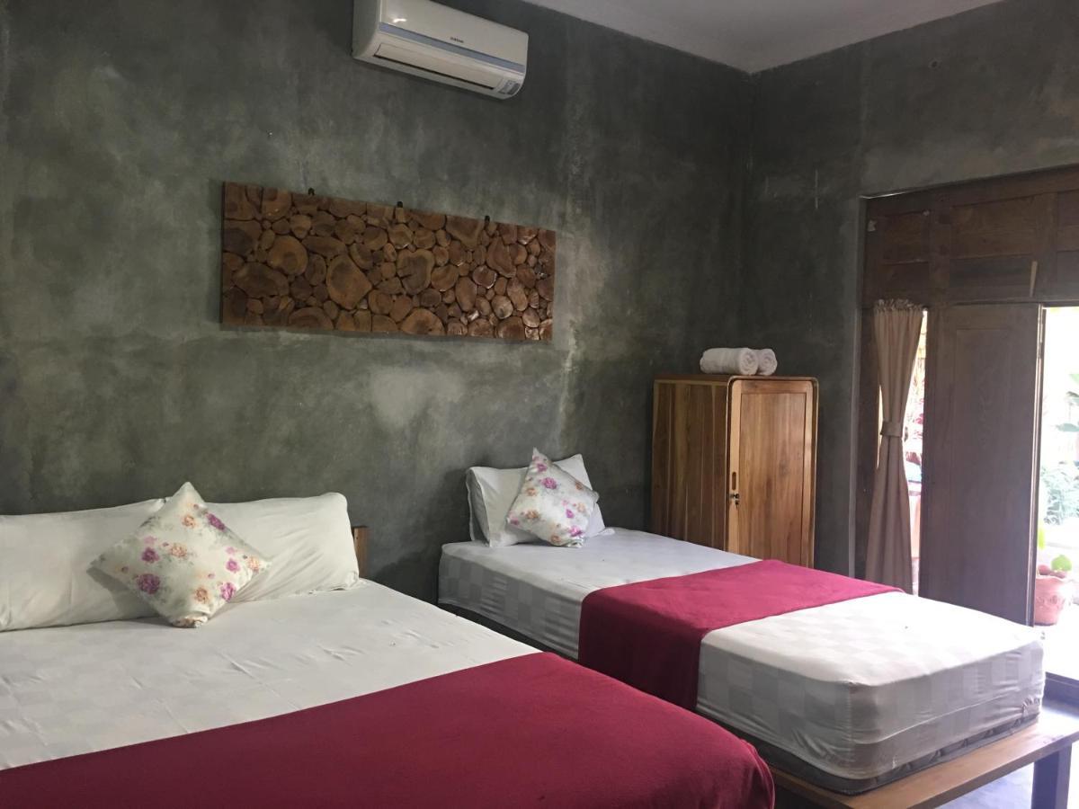 Watukarung Ristu Homestay Kalak Buitenkant foto