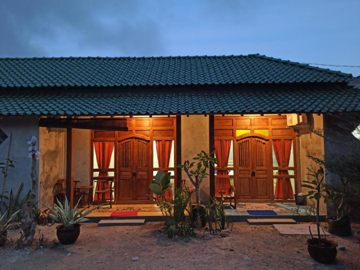 Watukarung Ristu Homestay Kalak Buitenkant foto